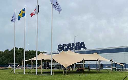 Tente stretch de 300m² installée par Cozy Events chez Scania Angers