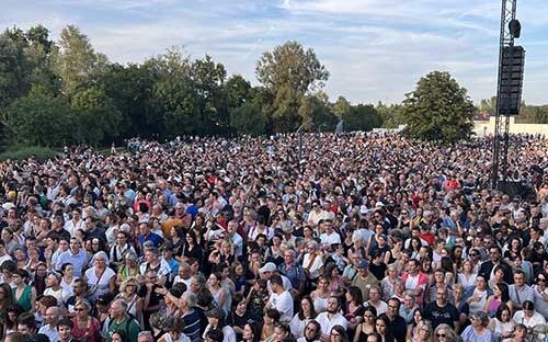 Foule lors d'un concert au Festival de Trélazé 2024